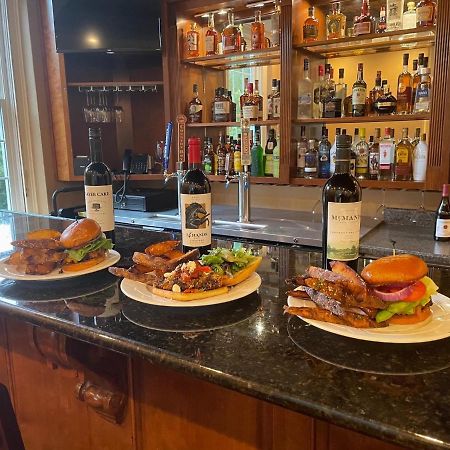 The Woodford Inn Versailles Εξωτερικό φωτογραφία