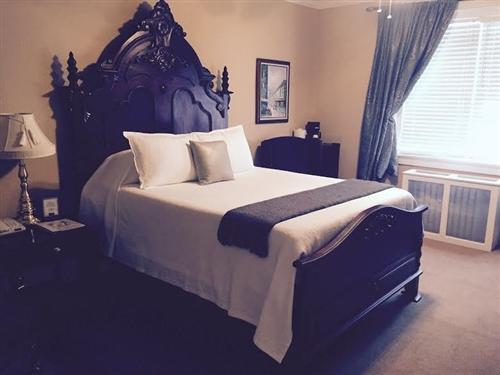 The Woodford Inn Versailles Εξωτερικό φωτογραφία